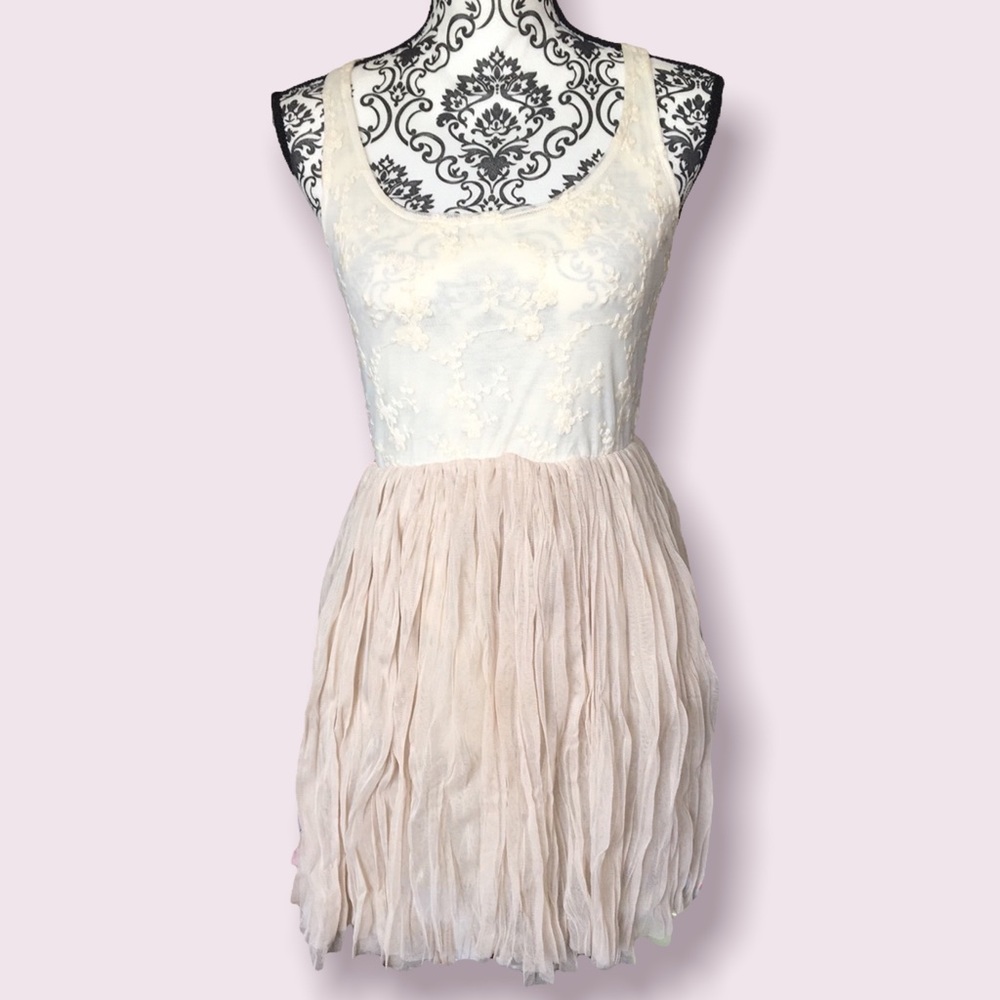 Lost Cream and White Lace Dress